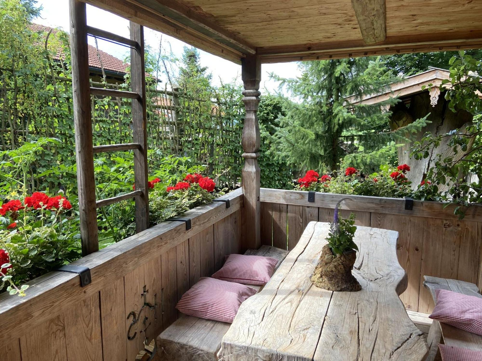 Eco Friendly Chalet Near The Lake In Asten Tittmoning Екстериор снимка