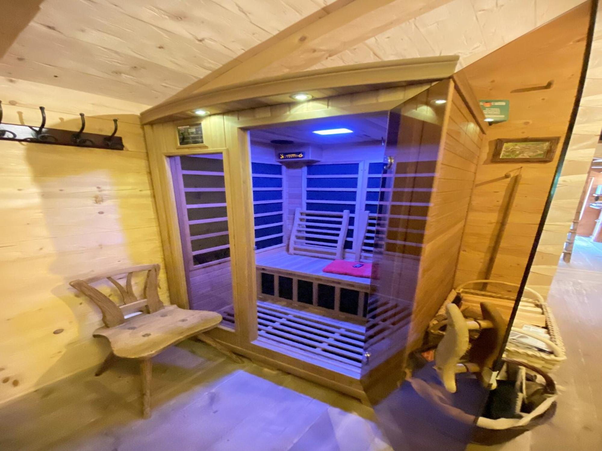 Eco Friendly Chalet Near The Lake In Asten Tittmoning Екстериор снимка