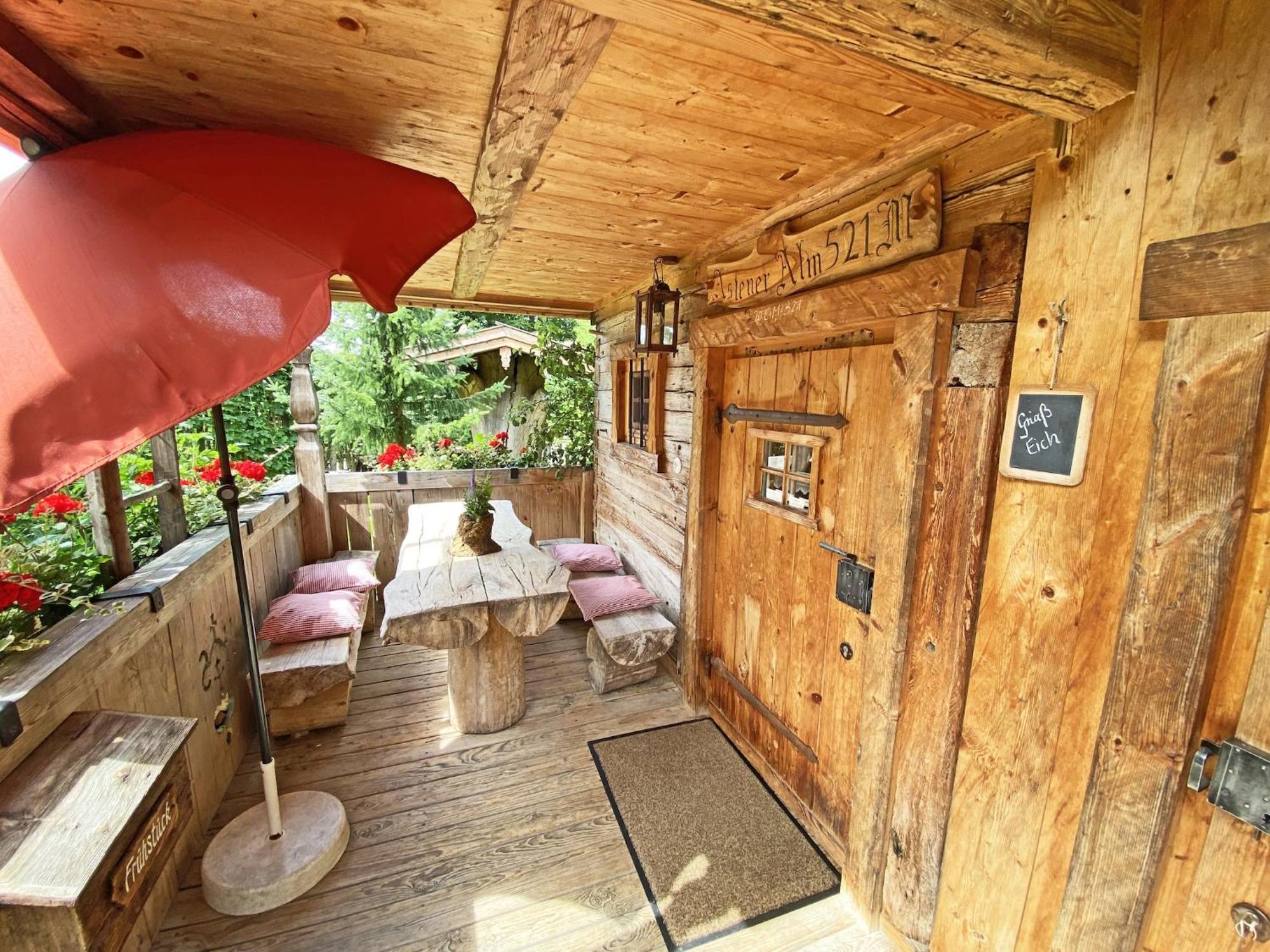 Eco Friendly Chalet Near The Lake In Asten Tittmoning Екстериор снимка