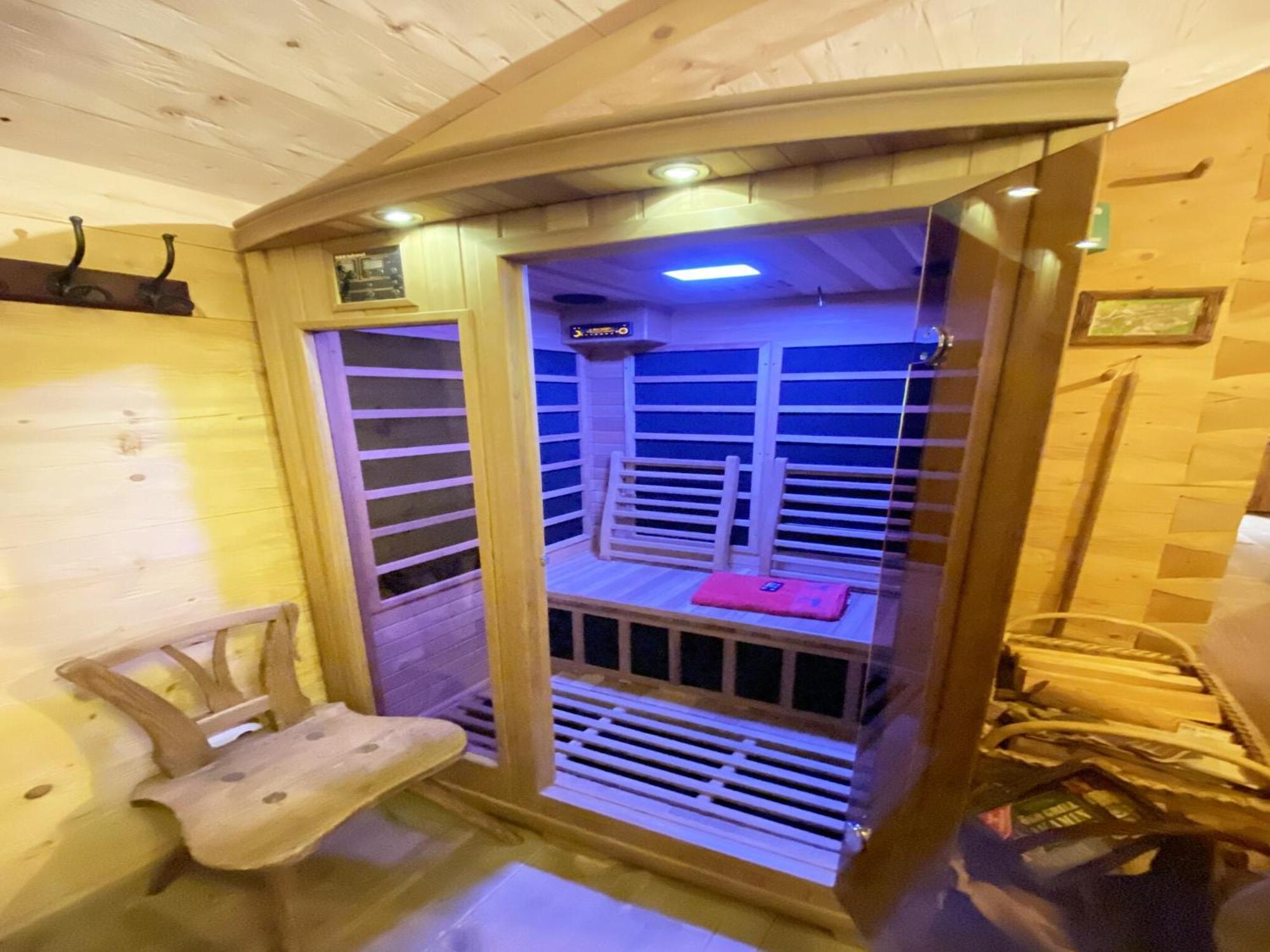 Eco Friendly Chalet Near The Lake In Asten Tittmoning Екстериор снимка